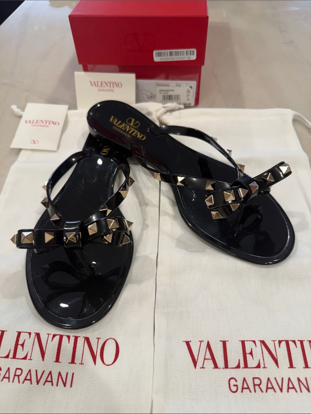 NWT Valentino Garavani Black Jelly Rockstud Bow Thong Sandals ❤️